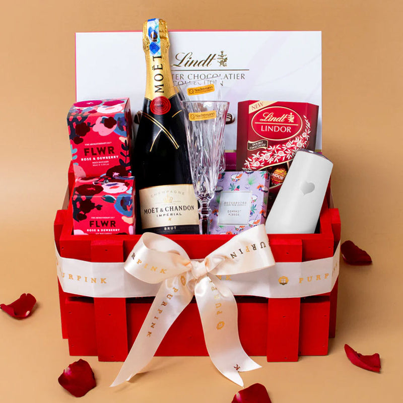 Champagne & Romance Hamper